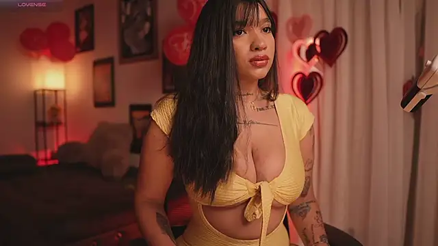 HannahW  online show from February 2026 10:01:02 PM