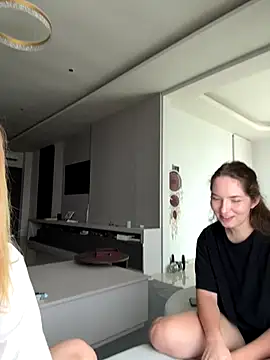 Snapshot of Nura_n_Sarah chatting on September 2025 04:08:02 AM Nura n Sarah online show from September 2025 04:08:02 AM