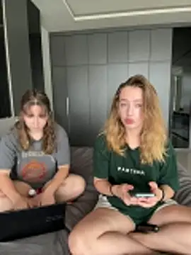 Nura n Sarah online show from December 2025 05:24:02 AM