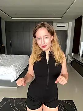 Nura n Sarah online show from December 2025 05:28:01 AM