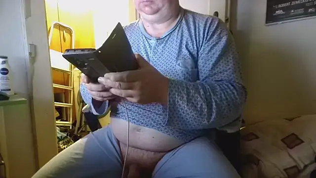 tipko123 online show from November 2025 07:07:02 PM