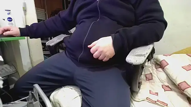 tipko123 online show from November 2025 03:59:01 PM