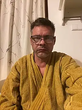 Snapshot of Mikemike19m chatting on January 2025 07:31:02 PM Mikemike19m online show from January 2025 07:31:02 PM