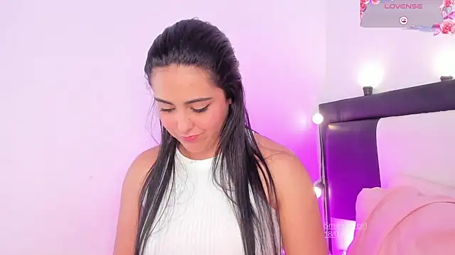 smiling  girl2 online show from March 2025 12:26:02 AM