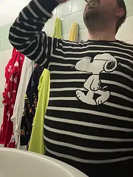 Snapshot of h4cAlex chatting on December 2024 04:59:02 PM h4cAlex online show from December 2024 04:59:02 PM