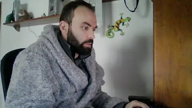 Snapshot of joaodias_97 chatting on March 2025 04:01:02 PM joaodias 97 online show from March 2025 04:01:02 PM