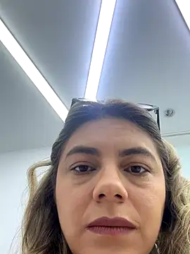 alicee16 online show from November 2025 03:49:01 PM