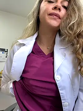 alicee16 online show from November 2025 03:01:02 PM