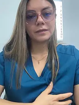 Snapshot of alicee16 chatting on March 2025 04:43:02 PM alicee16 online show from March 2025 04:43:02 PM
