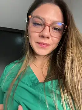 Snapshot of alicee16 chatting on February 2025 03:22:01 AM alicee16 online show from February 2025 03:22:01 AM