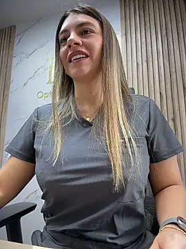 alicee16 online show from May 2026 06:58:02 PM