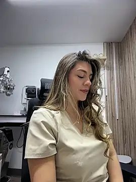 alicee16 online show from May 2026 01:56:01 AM