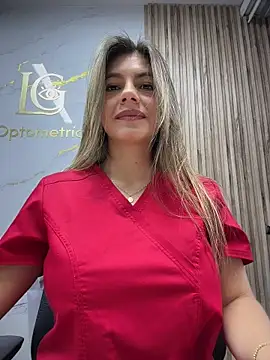 alicee16 online show from April 2026 04:35:01 PM