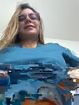 Snapshot of alicee16 chatting on February 2025 06:30:02 PM alicee16 online show from February 2025 06:30:02 PM