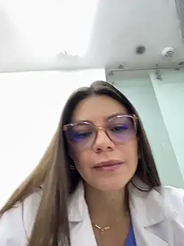 Snapshot of alicee16 chatting on January 2025 03:57:01 PM alicee16 online show from January 2025 03:57:01 PM