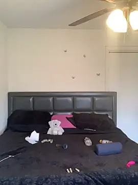 asiamariiee online show from February 2026 02:17:02 PM