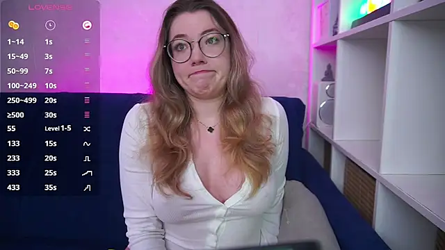 RemyCute online show from May 2026 01:28:01 PM