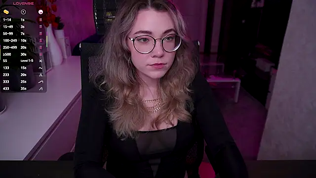 Snapshot of RemyCute chatting on November 2025 05:38:02 PM RemyCute online show from November 2025 05:38:02 PM