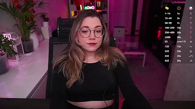 RemyCute online show from February 2026 06:04:01 PM