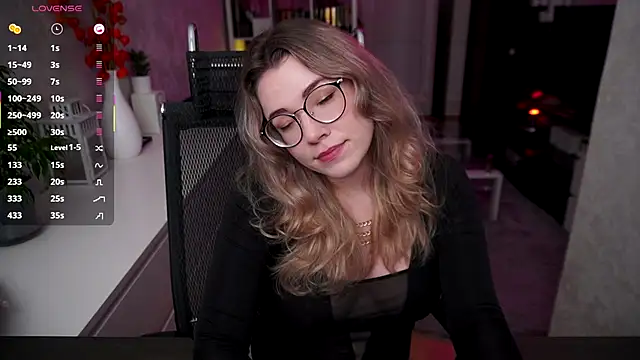 Snapshot of RemyCute chatting on October 2025 06:07:01 PM RemyCute online show from October 2025 06:07:01 PM