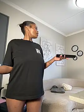 Neelo-Smith online show from October 2025 06:04:02 AM