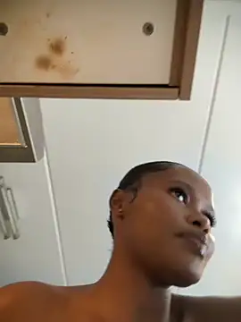 Snapshot of Neelo-Smith chatting on November 2025 06:39:02 AM Neelo-Smith online show from November 2025 06:39:02 AM