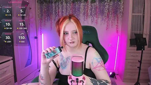 EmmyBunny online show from April 2026 05:25:01 PM