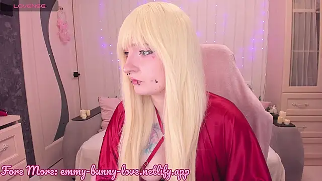 EmmyBunny online show from February 2026 03:01:02 PM