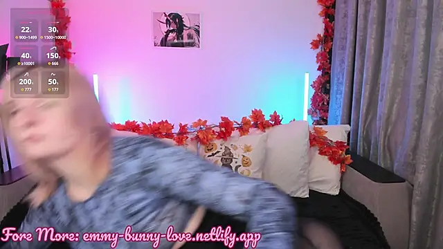 EmmyBunny online show from September 2025 03:43:02 PM