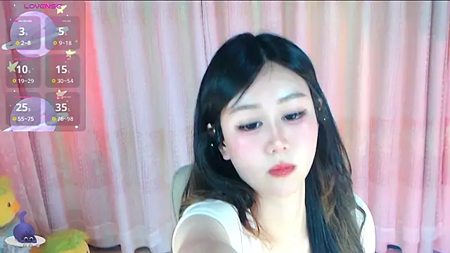 Aimee-520 online show from April 2026 06:53:01 AM