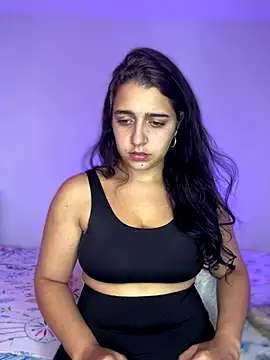 Alicia Ruiz online show from November 2025 06:36:02 PM