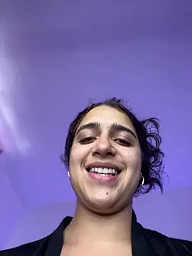 Alicia Ruiz online show from November 2025 05:57:01 PM