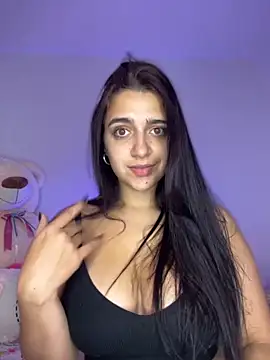 Alicia Ruiz online show from October 2025 04:42:02 PM