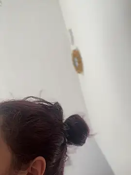 Alicia Ruiz online show from November 2025 06:08:01 PM