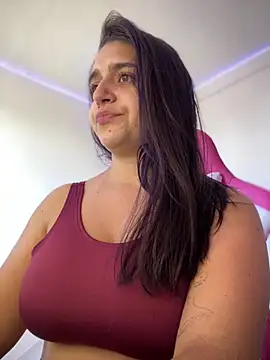 Alicia Ruiz online show from March 2026 06:32:02 PM