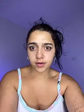 Alicia Ruiz online show from October 2025 07:32:01 AM