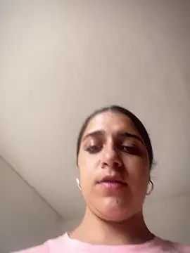 Alicia Ruiz online show from March 2026 06:07:02 PM