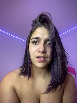 Alicia Ruiz online show from April 2026 08:15:02 PM