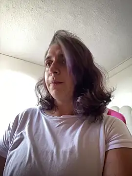 Alicia Ruiz online show from June 2026 08:03:02 PM