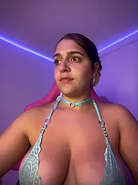 Alicia Ruiz online show from April 2026 08:48:02 PM