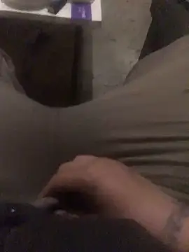 chrille82 online show from October 2025 07:59:02 PM