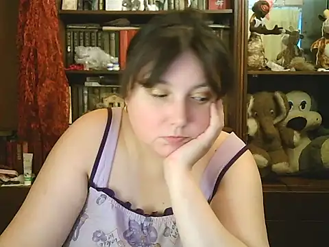 Snapshot of CarrieQPeach chatting on November 2025 10:52:01 AM CarrieQPeach online show from November 2025 10:52:01 AM