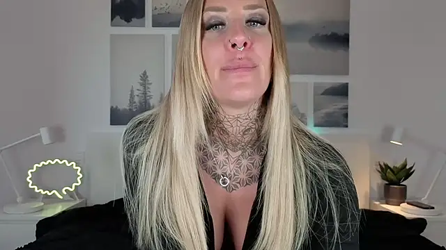 Lara-CumKitten online show from February 2025 04:03:02 PM