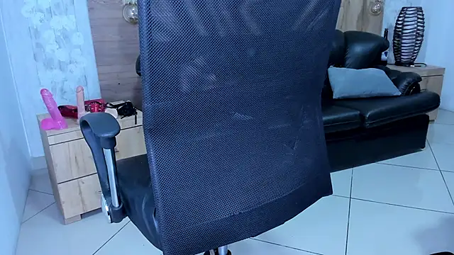 camilleDiaz16 online show from March 2025 10:18:02 PM