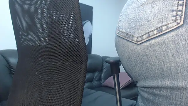 camilleDiaz16 online show from March 2026 08:27:02 PM