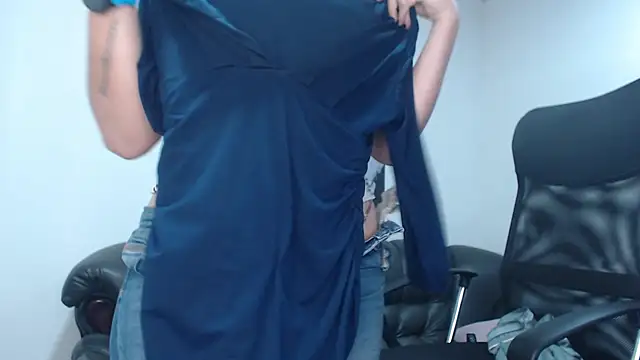 camilleDiaz16 online show from September 2025 10:17:02 PM