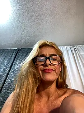 Snapshot of SahoryHorny chatting on September 2025 05:08:01 PM SahoryHorny online show from September 2025 05:08:01 PM