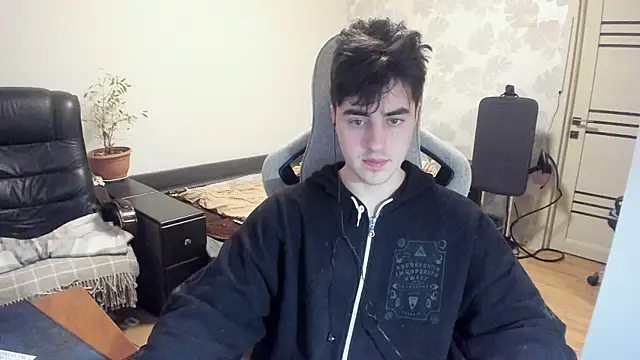 Snapshot of Knuckles17 chatting on December 2025 11:09:01 AM Knuckles17 online show from December 2025 11:09:01 AM