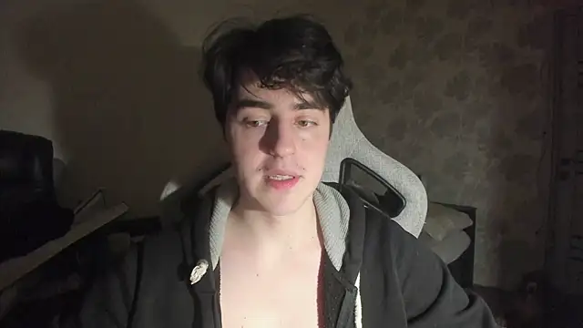 Knuckles17 online show from April 2026 05:14:01 PM