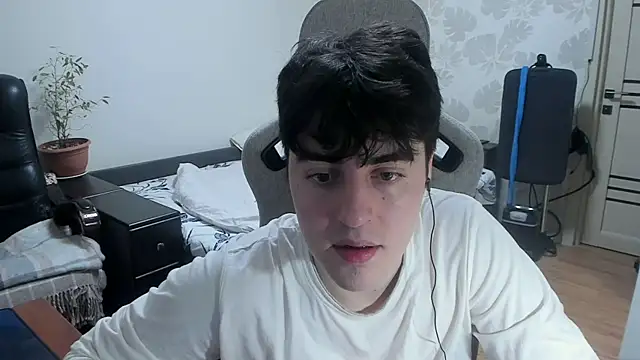 Knuckles17 online show from December 2025 12:57:02 AM